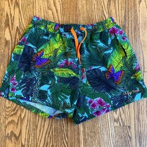 Outdoor Voices Tropical Doing things shorts